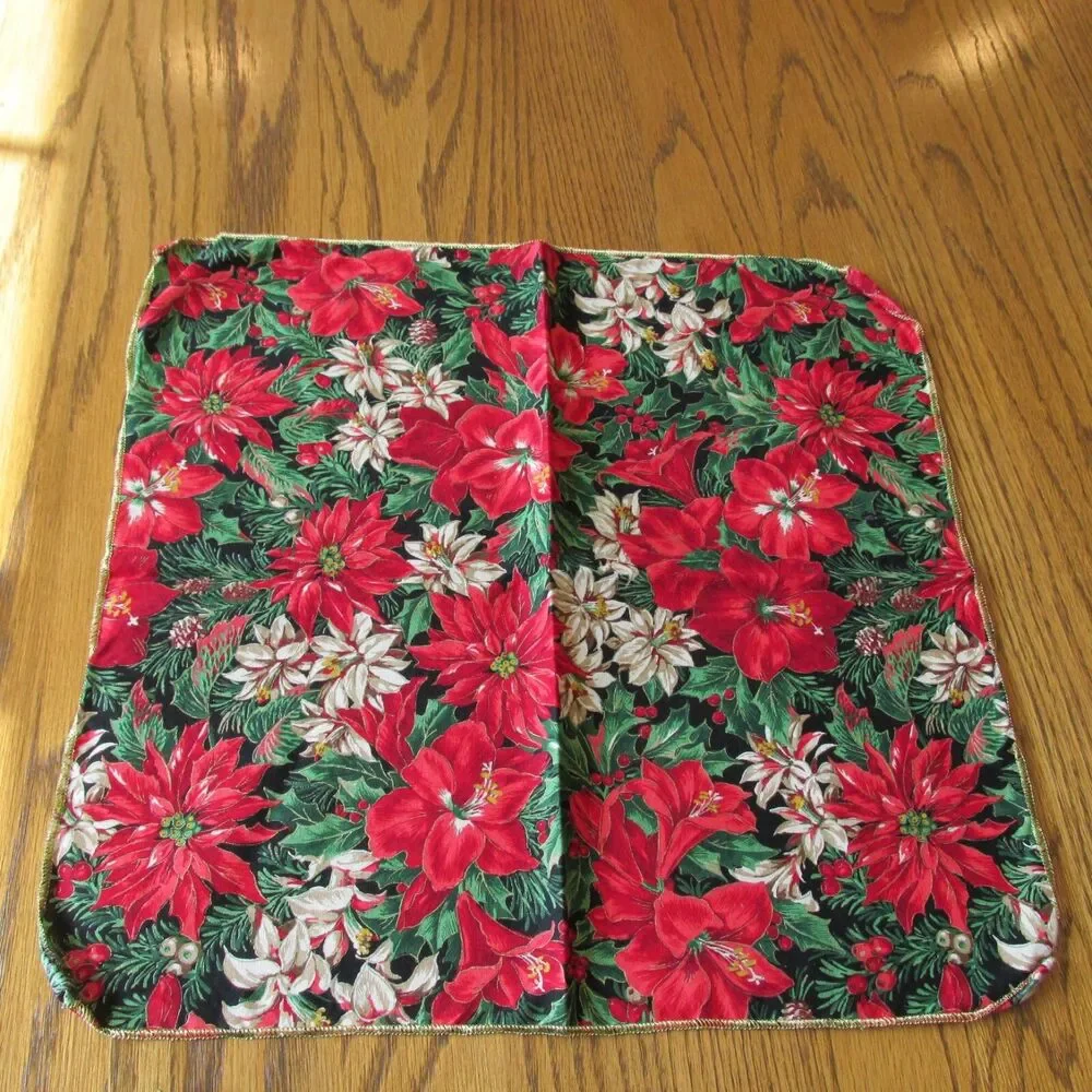 Joan Messmore Christmas Napkins Poinsettia Amaryllises Cranston set of 7 Vintage